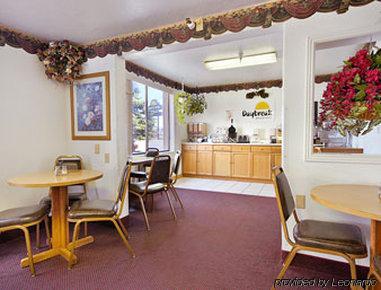 Days Inn By Wyndham Evanston Wy Restoran gambar